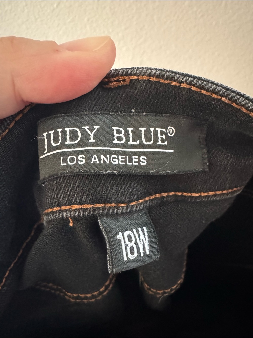 Judy Blue Women's Straight Leg Jeans in Black Wash 18W - Picture 3 of 4